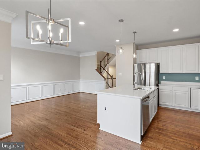 2662 LOGAN WOOD DR, Herndon, VA 20171