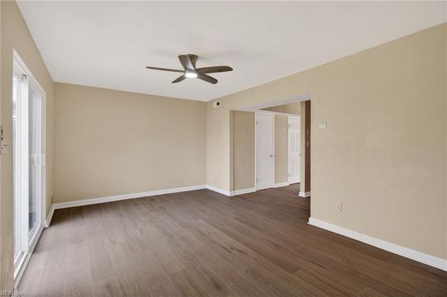 614 Harbour DR N, Chesapeake, VA 23320