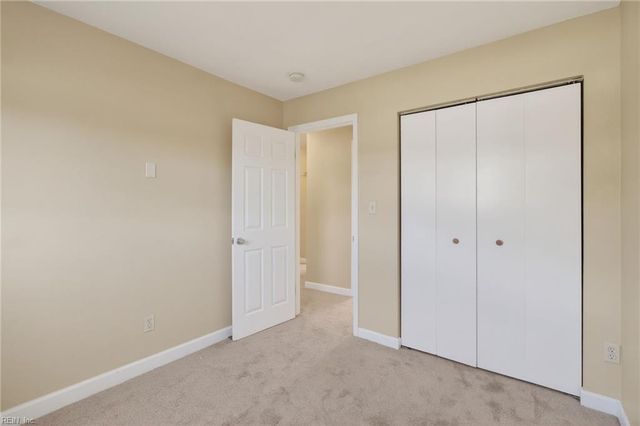 614 Harbour DR N, Chesapeake, VA 23320