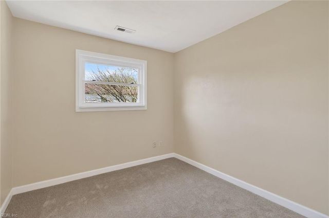 614 Harbour DR N, Chesapeake, VA 23320