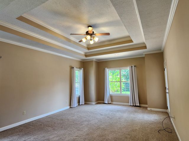 97 Wrights Mill Dr, Jackson, TN 38305