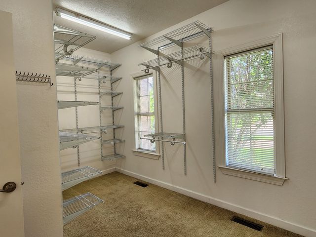 97 Wrights Mill Dr, Jackson, TN 38305