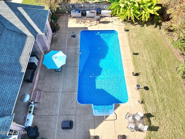 97 Wrights Mill Dr, Jackson, TN 38305