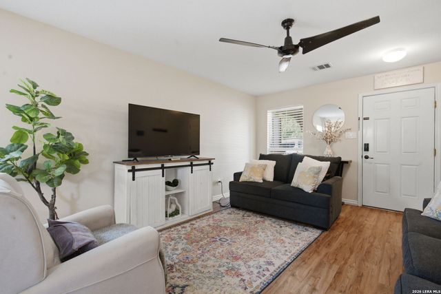 9118 Sahara Woods, Universal City, TX 78148