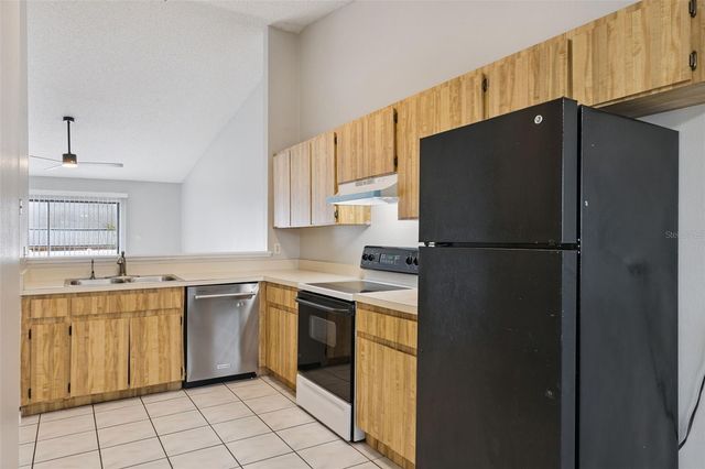 1008 OLLIFF WAY, Oviedo, FL 32765