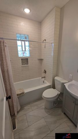 3915 N 25 Street, Omaha, NE 68111