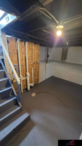 3915 N 25 Street, Omaha, NE 68111