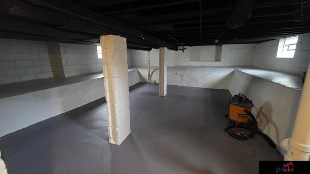 3915 N 25 Street, Omaha, NE 68111