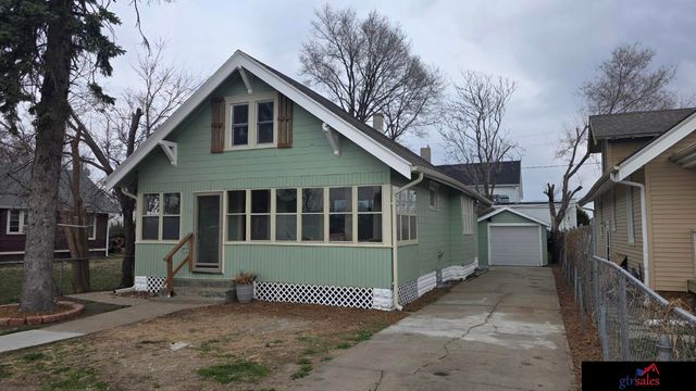 3915 N 25 Street, Omaha, NE 68111