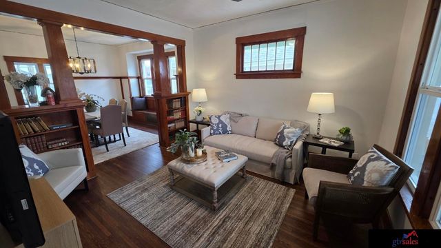 3915 N 25 Street, Omaha, NE 68111