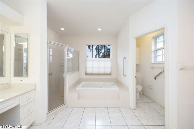 11223 Phoenix WAY, Naples, FL 34119
