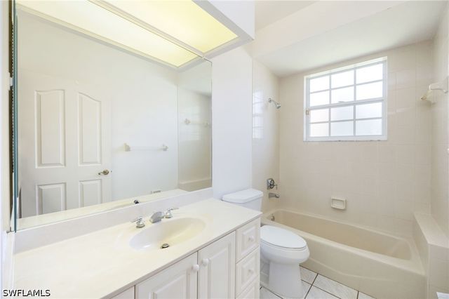 11223 Phoenix WAY, Naples, FL 34119