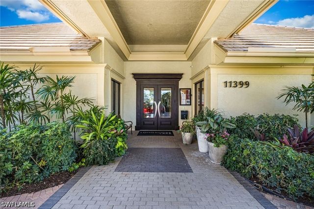 11223 Phoenix WAY, Naples, FL 34119