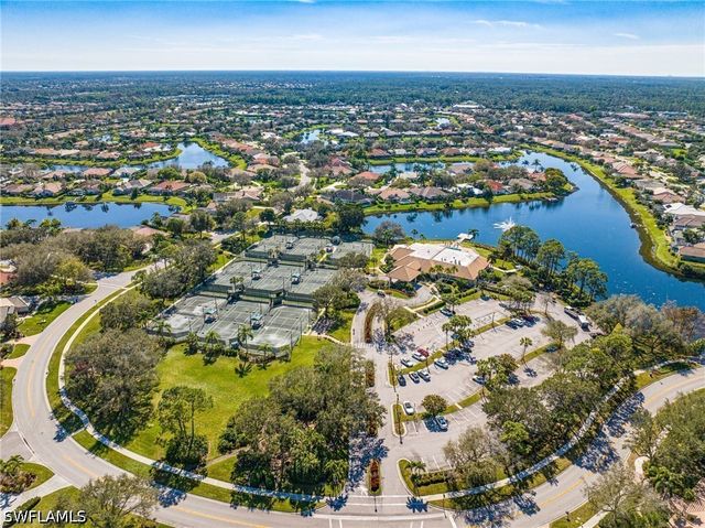 11223 Phoenix WAY, Naples, FL 34119