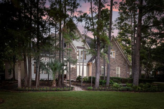 39 W Bracebridge Circle, The Woodlands, TX 77382
