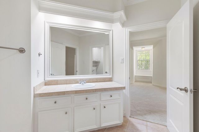 39 W Bracebridge Circle, The Woodlands, TX 77382