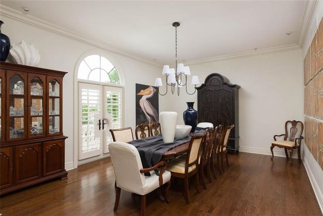 11125 Brookwood Street, Leawood, KS 66211