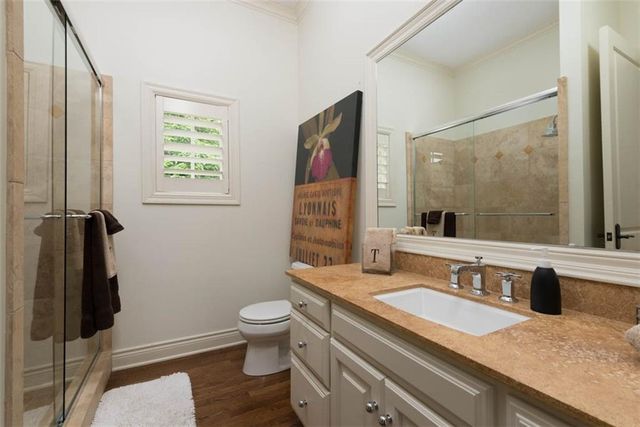 11125 Brookwood Street, Leawood, KS 66211