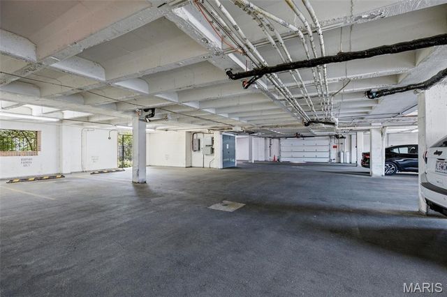1030 N Harrison Avenue 404, St Louis, MO 63122