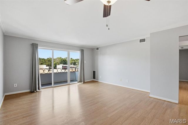1030 N Harrison Avenue 404, St Louis, MO 63122