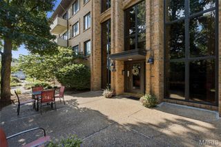 1030 N Harrison Avenue 404, St Louis, MO 63122