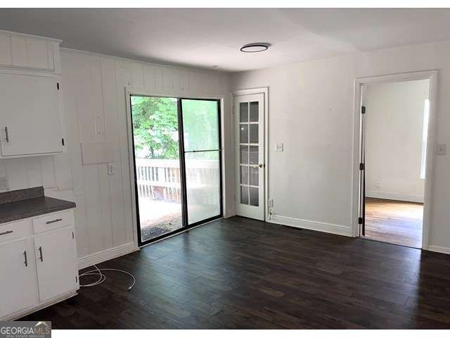2740 Santa Barbara Drive NW, Atlanta, GA 30318