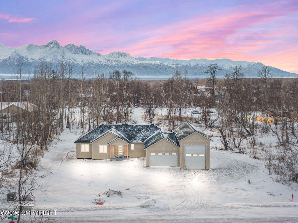 1360 N Cedar Hills Drive, Palmer, AK 99645