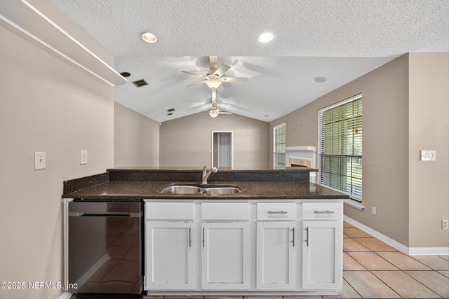 6819 MCMULLIN Street, Jacksonville, FL 32210