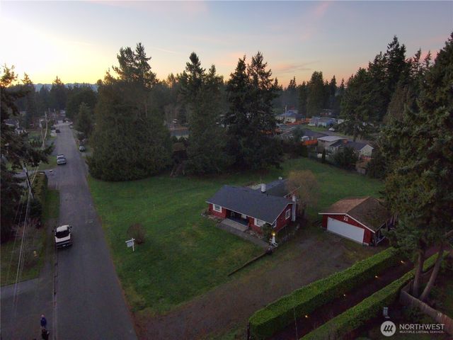 7707 203rd Street SW, Edmonds, WA 98026