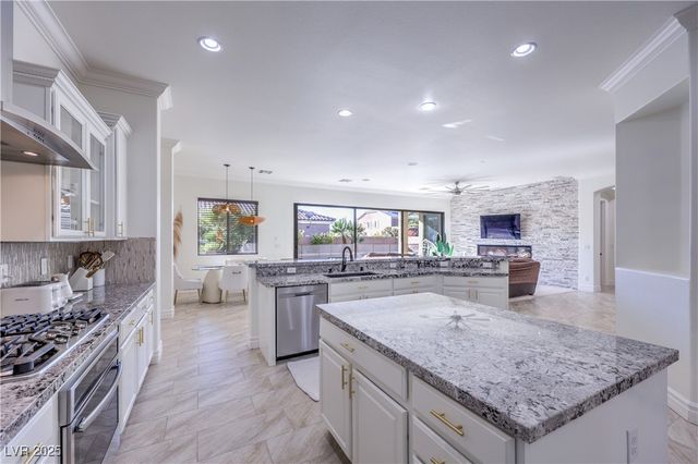 7221 Fruitful Harvest Avenue, Las Vegas, NV 89131