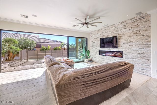 7221 Fruitful Harvest Avenue, Las Vegas, NV 89131