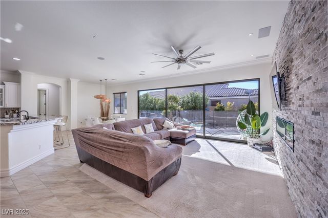 7221 Fruitful Harvest Avenue, Las Vegas, NV 89131