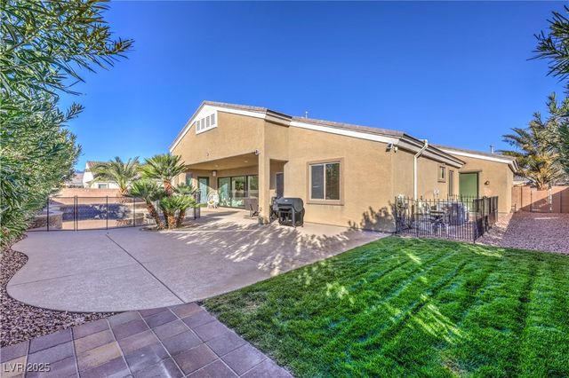7221 Fruitful Harvest Avenue, Las Vegas, NV 89131