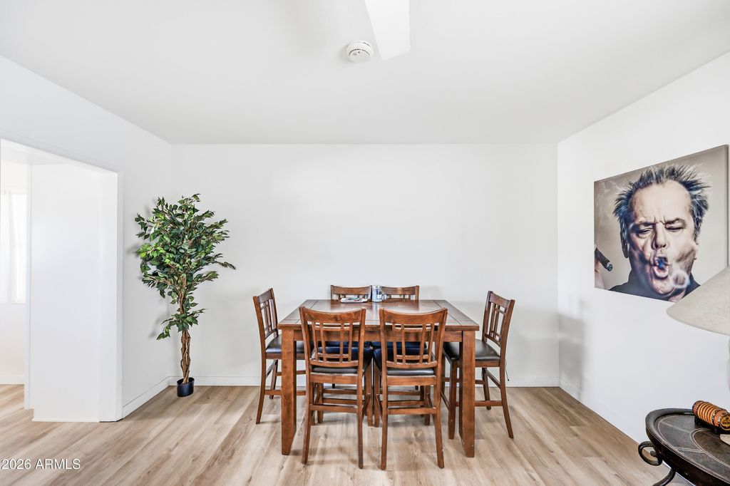 8202 E CAMBRIDGE Avenue, Scottsdale, AZ 85257 — photo 4