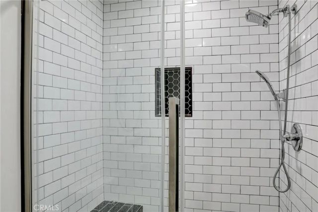 1185 Hauser Boulevard, Los Angeles, CA 90019