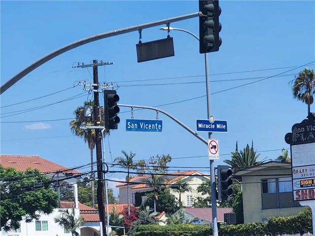 1185 Hauser Boulevard, Los Angeles, CA 90019