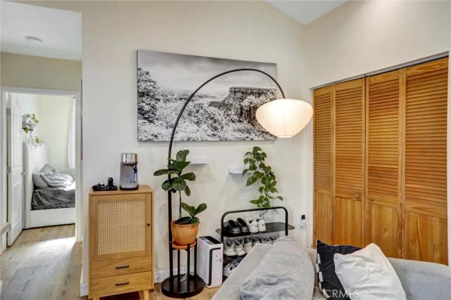 1185 Hauser Boulevard, Los Angeles, CA 90019