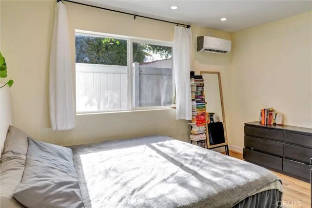 1185 Hauser Boulevard, Los Angeles, CA 90019