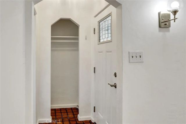 1185 Hauser Boulevard, Los Angeles, CA 90019