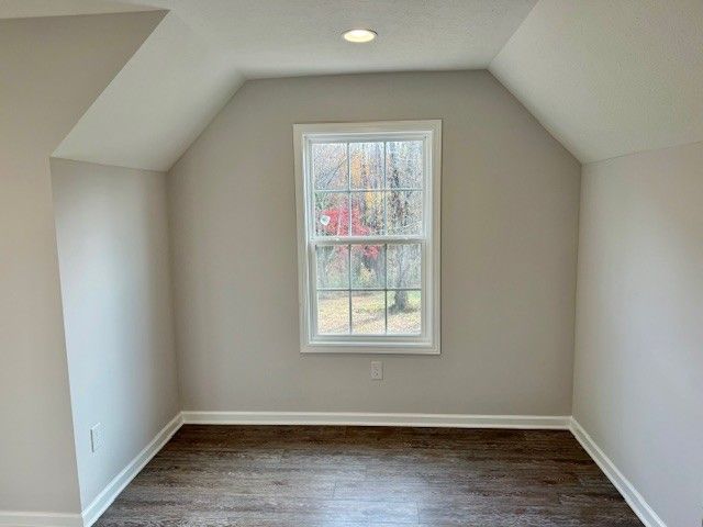 4214 Riley Creek Rd, Normandy, TN 37360