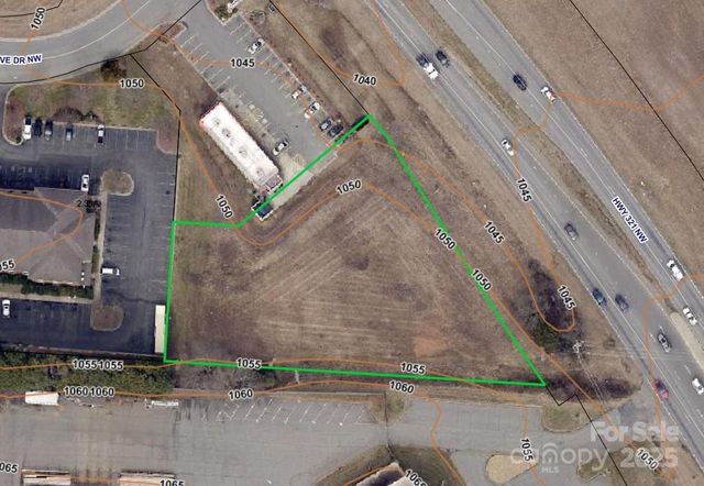 1241 US 321 Highway NW, Hickory, NC 28601