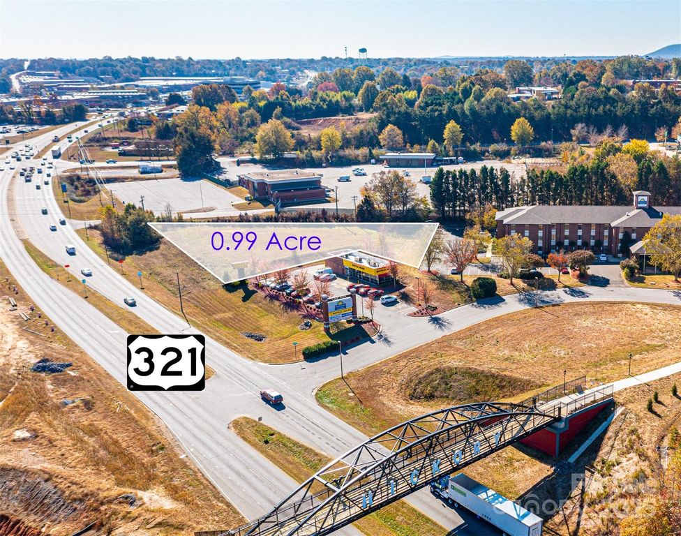 1241 US 321 Highway NW, Hickory, NC 28601