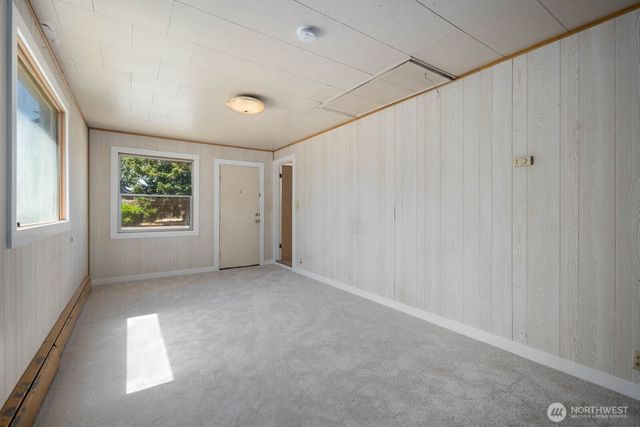 31 Crescent Cir SW, Lakewood, WA 98499