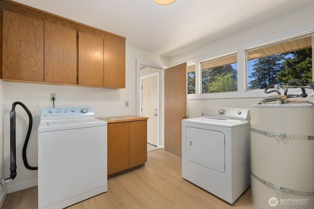 31 Crescent Cir SW, Lakewood, WA 98499