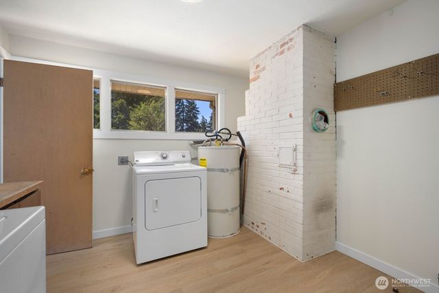31 Crescent Cir SW, Lakewood, WA 98499