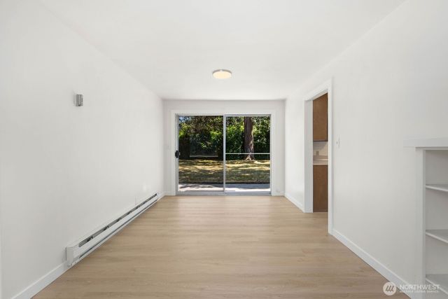 31 Crescent Cir SW, Lakewood, WA 98499