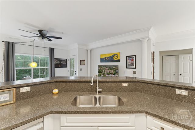 2122 Whitemarsh Way, Savannah, GA 31410