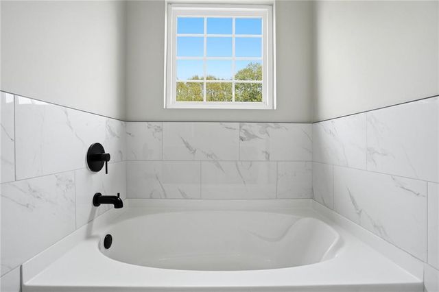 7812 Keepsake Lane, Flowery Branch, GA 30542