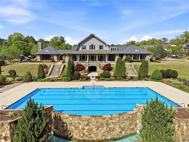 7812 Keepsake Lane, Flowery Branch, GA 30542