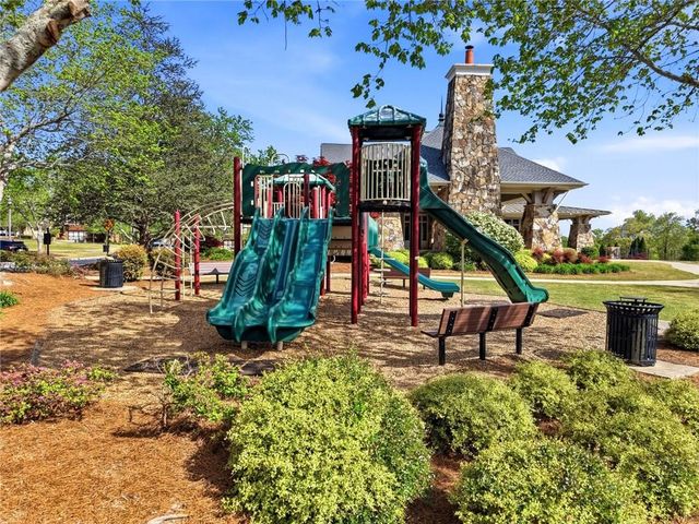 7812 Keepsake Lane, Flowery Branch, GA 30542